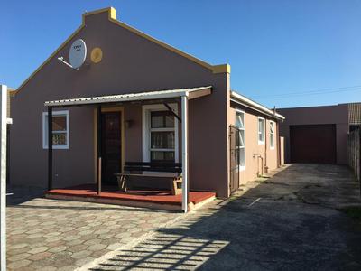 House For Sale in Forest Village, Eersterivier