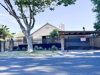 House For Sale in Kenwyn, Cape Town